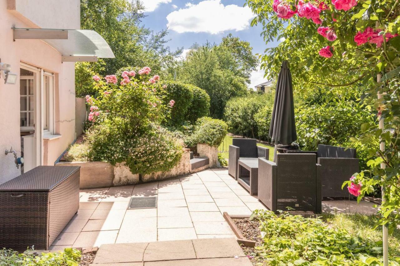 Villa-Doerr 100 M² + 1500M² Garten Woerrstadt Exterior photo